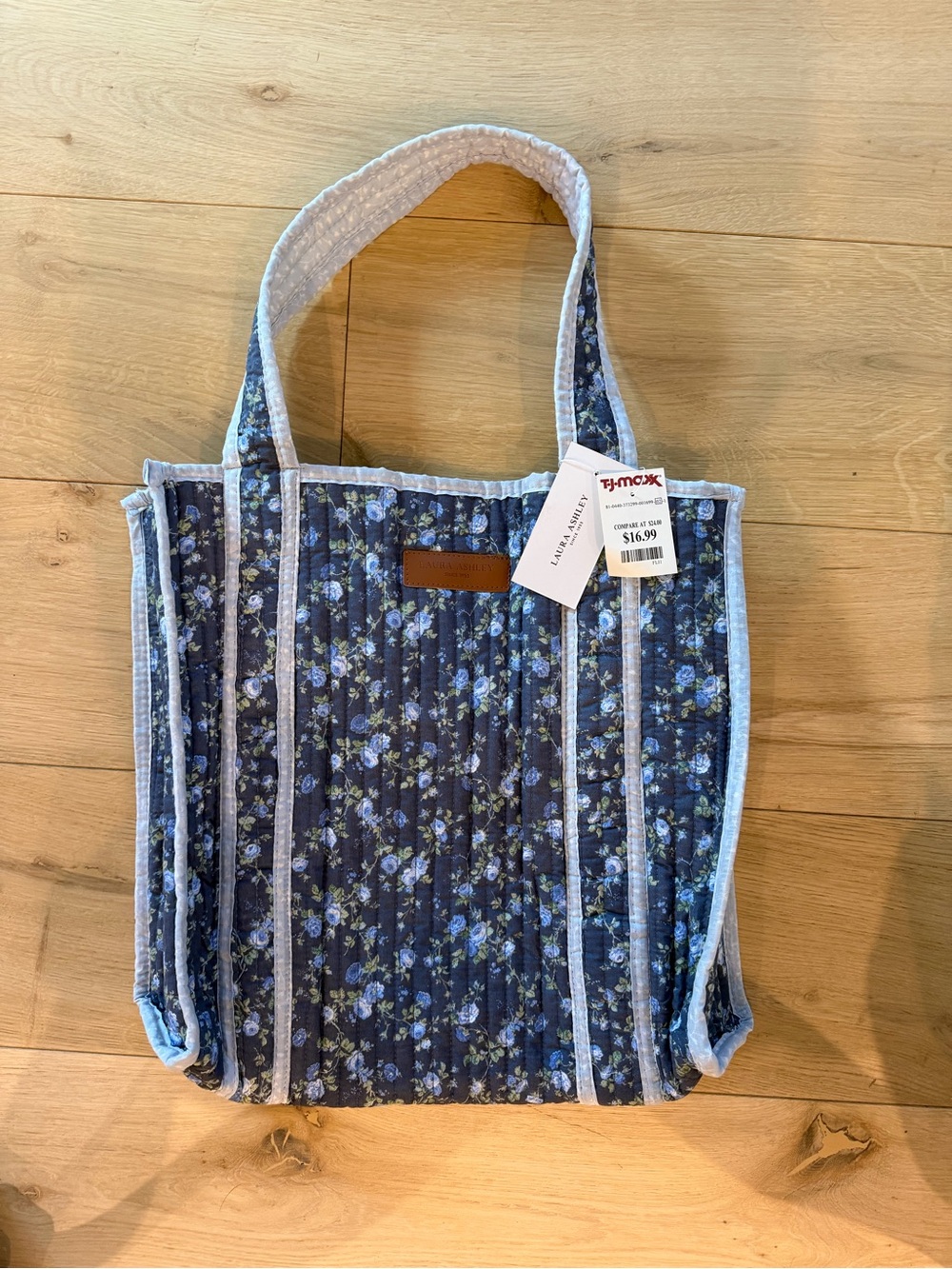 Tote bag